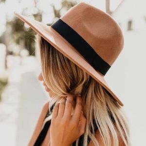 Evelyn Felt Hat from Vici - BRAND NEW